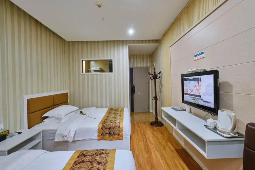 Zhongqiao Business Hotel - Image 1