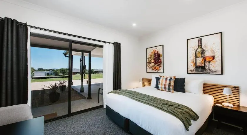 Eucalyptus Suite - A Mudgee Nature Oasis - Image 1
