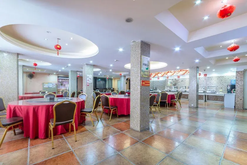 Hong Tai Hotel (Shantong High-speed Railway Station) - Image 1