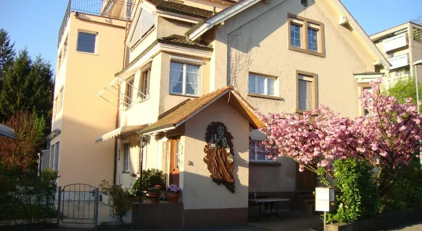 Niros Bed & Breakfast - Image 1