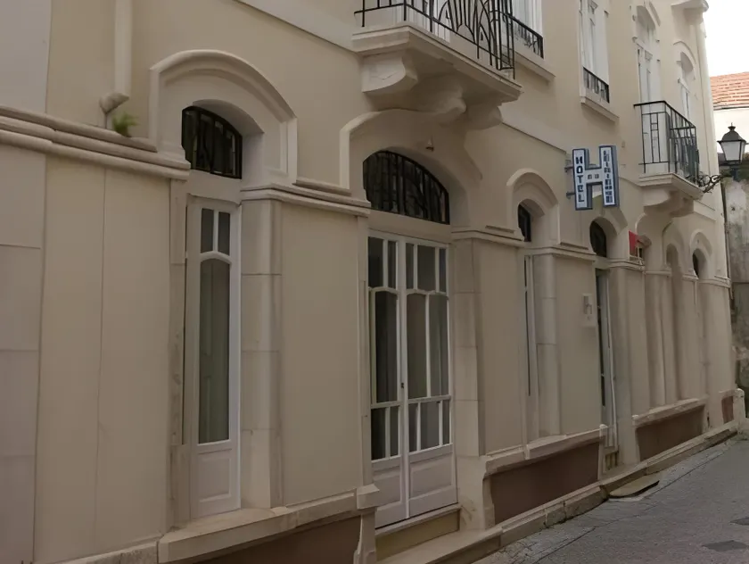 Hotel Leiriense - Image 1