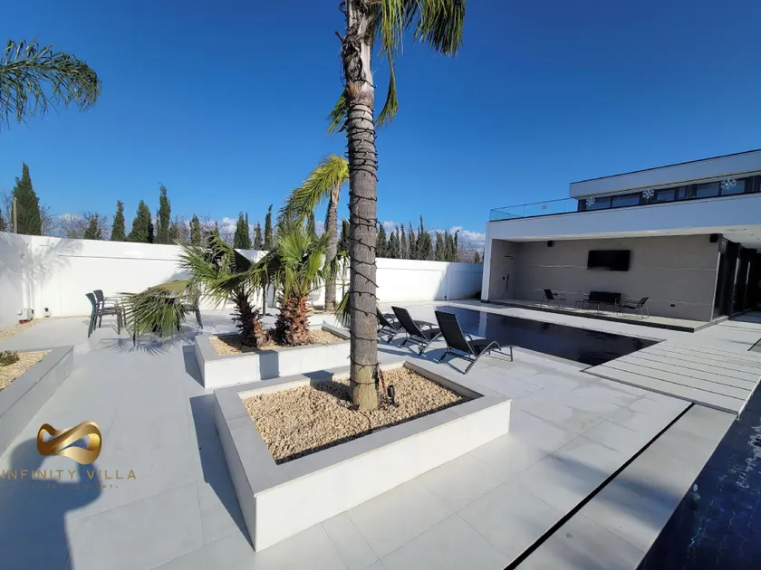 La Mirage Group Villas - Image 1