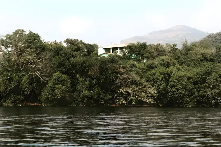 Bhagat's Lakeview villa - Image 1