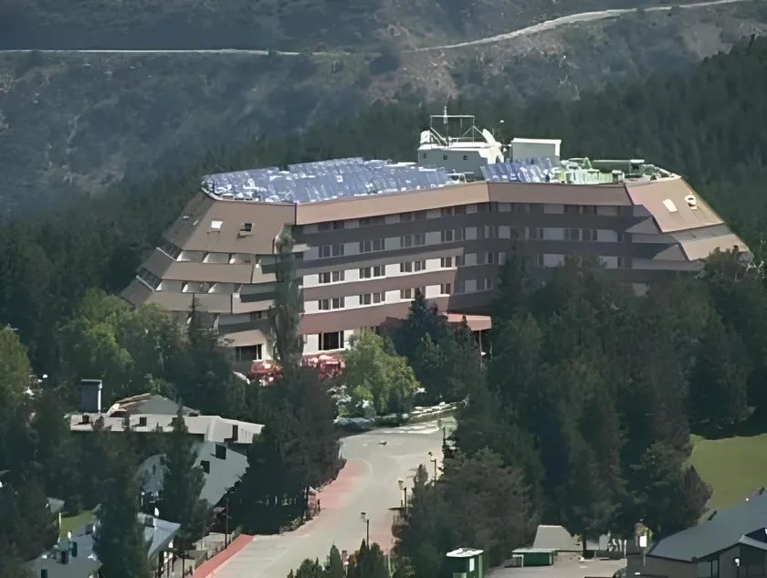 Alp Hotel Masella - Image 1