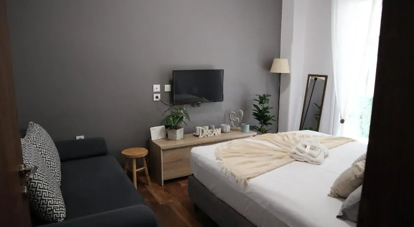 Beautiful Sweet Brown apartment in the center - Image 1