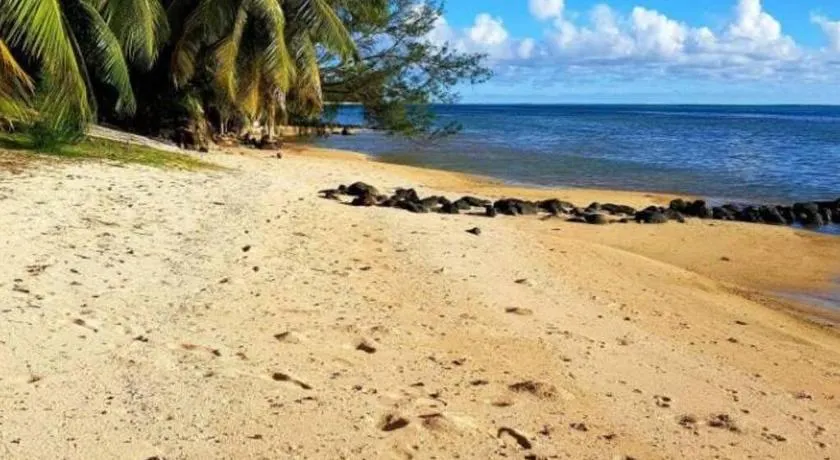 SUNSETVIEW, studio, private beach, amazing swim & sunset - Image 1