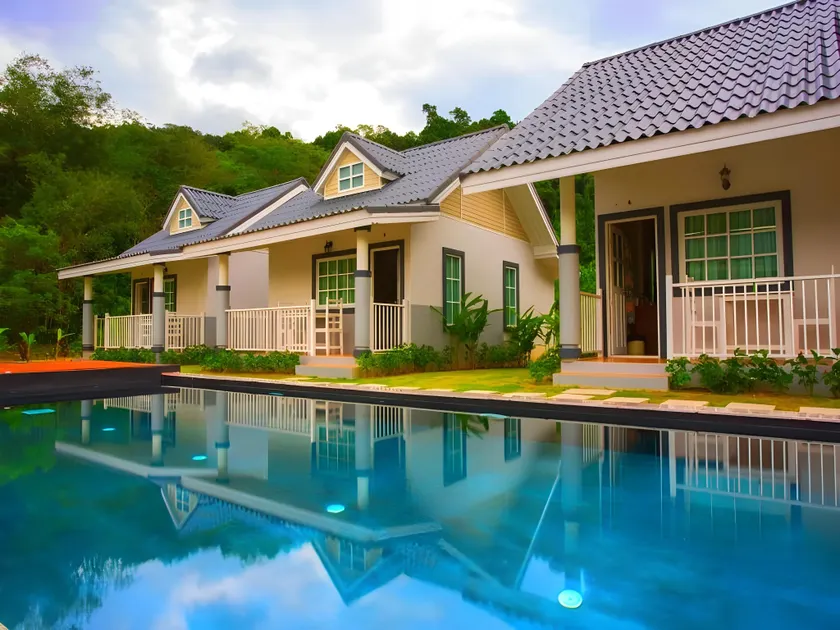 Suksompong Resort - Image 1
