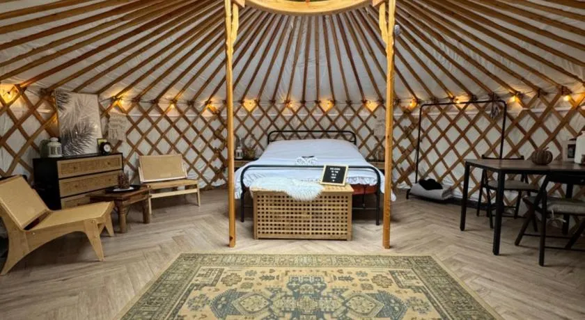 The Isla Yurt - Image 1