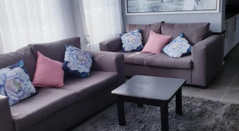 Hiflyerz Guest House - Image 1