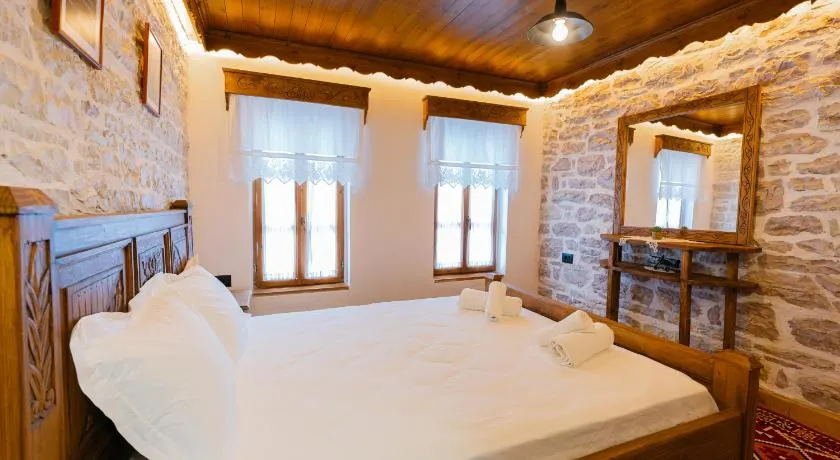 Vila 24 - Image 1