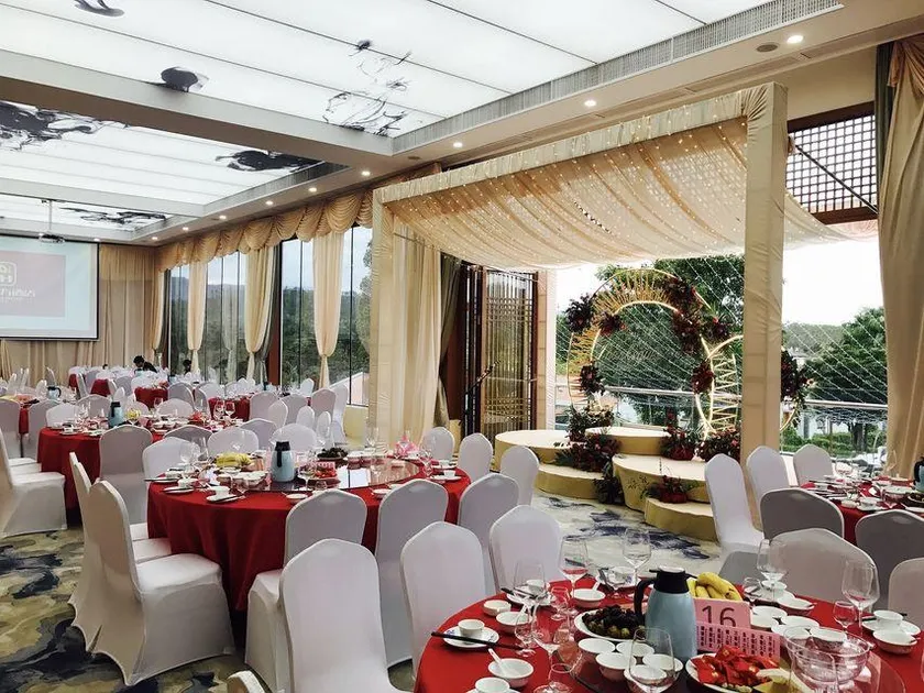 Shunyi Oriental baipenhu Hot Spring Hotel (Huizhou Huidong Baipenzhu store) - Image 1