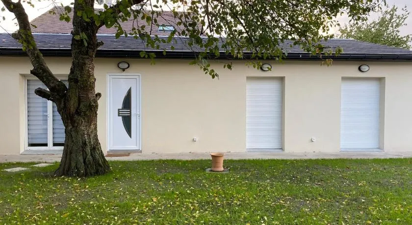 Logement proche de l’aéroport CDG et parc des expo - Image 1