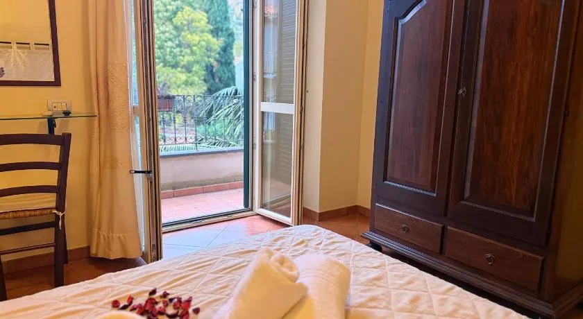 Noelia guesthouse - Image 1