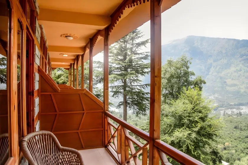 Soham's Chateau De Naggar - Manali - Image 1