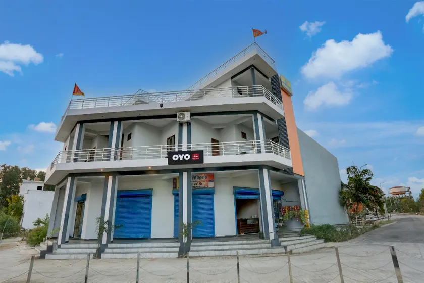 Hotel O Adinath Guest House - Image 1