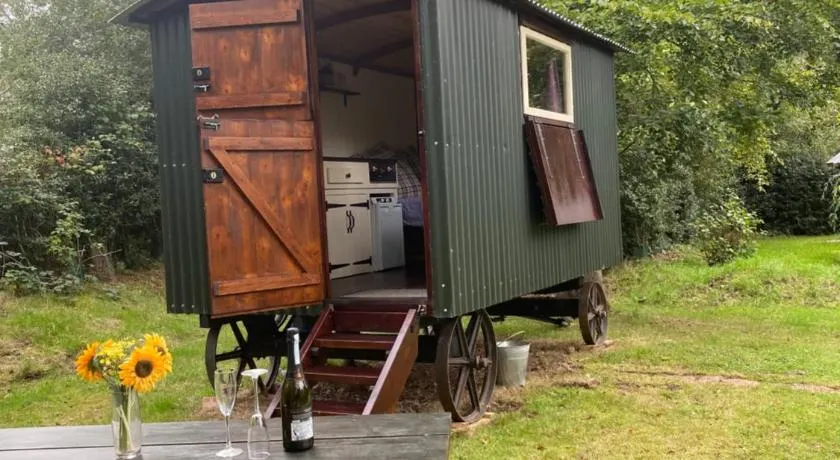 The Shepherd's Hut - Wild Escapes Wrenbury off grid glamping - ages 12 and over - Image 1