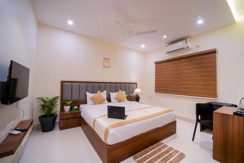 Mcity Elite Suites - Image 1