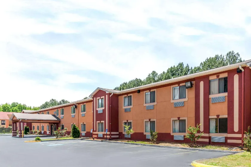 Knights Inn Memphis at Macon Cove - Image 1