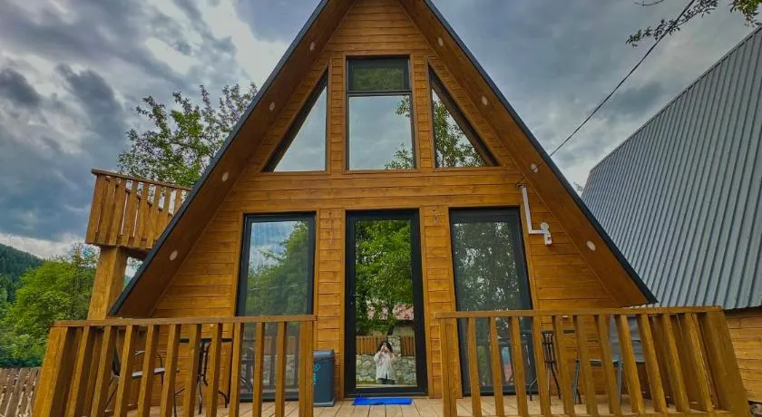 Garden Cottages - Image 1