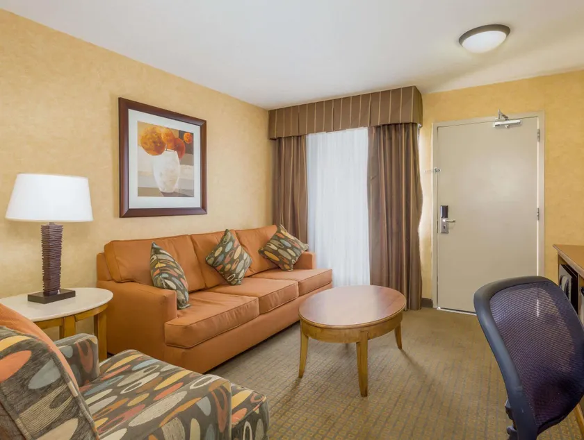 Wyndham Garden Phoenix Midtown - Image 1
