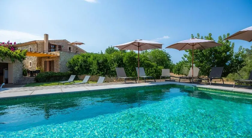 Maison de campagne avec piscine privée, barbecue et jardin | Vue jardin - Image 1