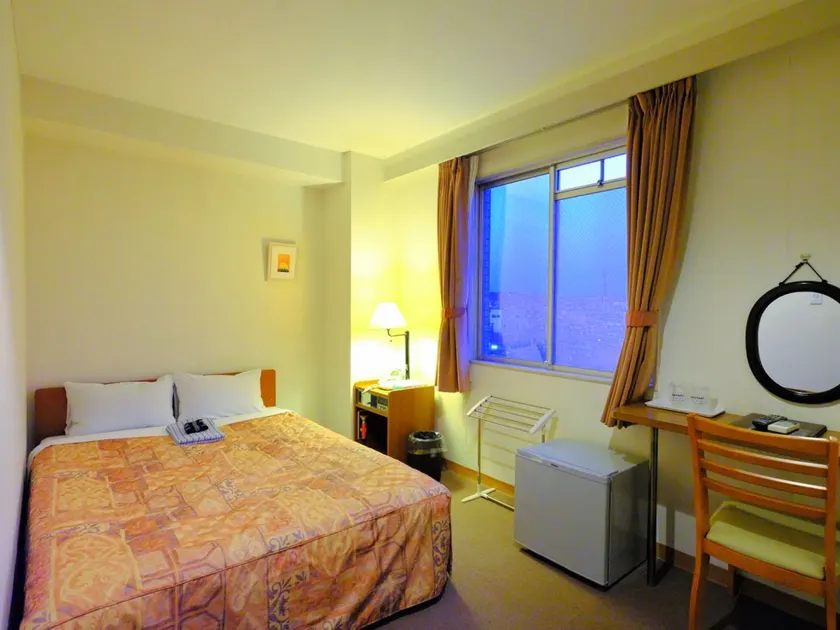 Station Hotel Ugata - Image 1