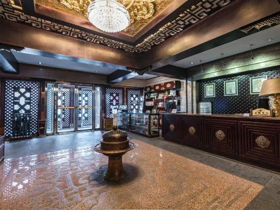 Padma Chumig Garden Hotel - Image 1