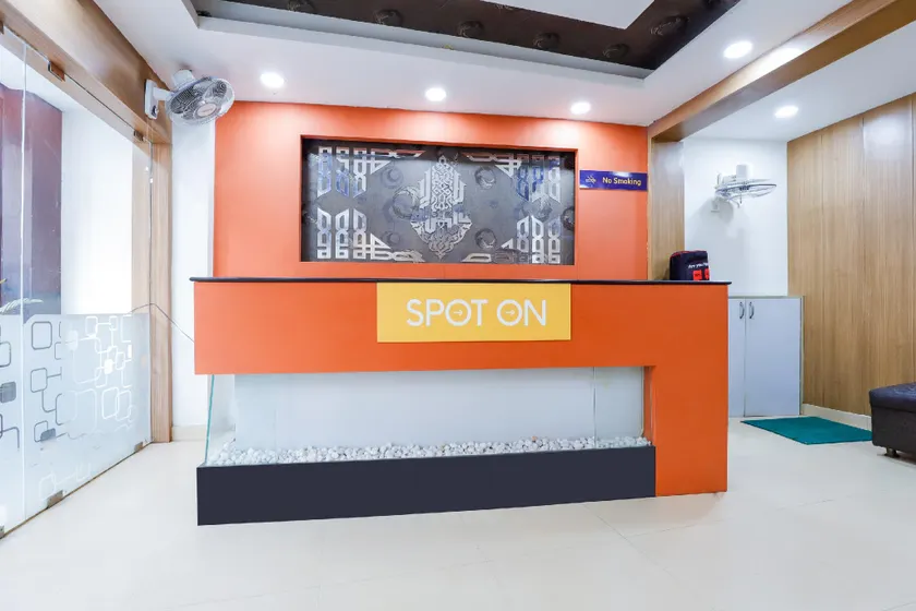 SPOT ON Central Inn - Image 1