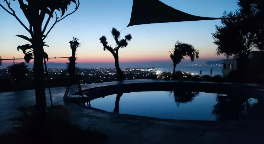 Yiorgos, amazing sunset view house - Image 1