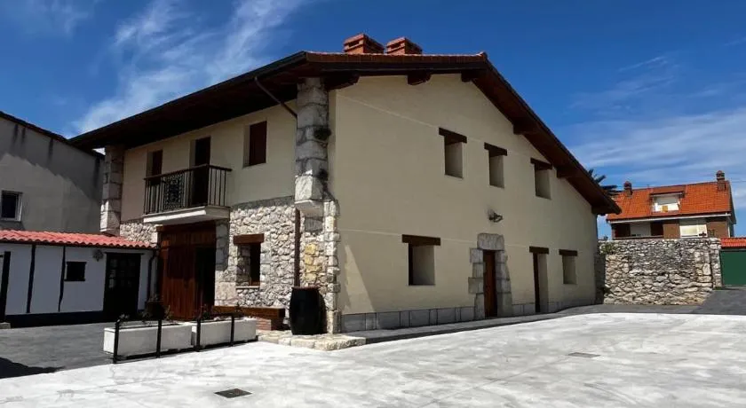 Rosamunda Beach Apartments Santander - Image 1