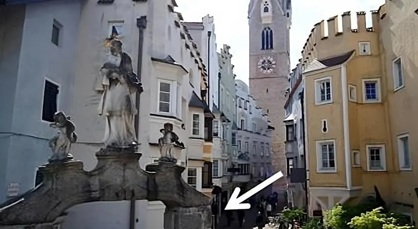 Sehr ruhige Wohnung mit privatem Garten, Wifi und Parkplatz am Herz von Brixen - Image 1