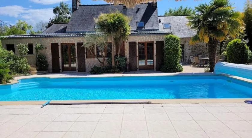 Gîte La Maison de Gouville avec piscine et SPA proche mer - Image 1