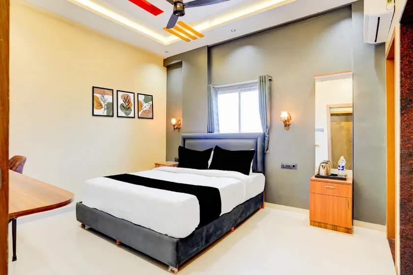 Hotel O Fortune Palace - Image 1