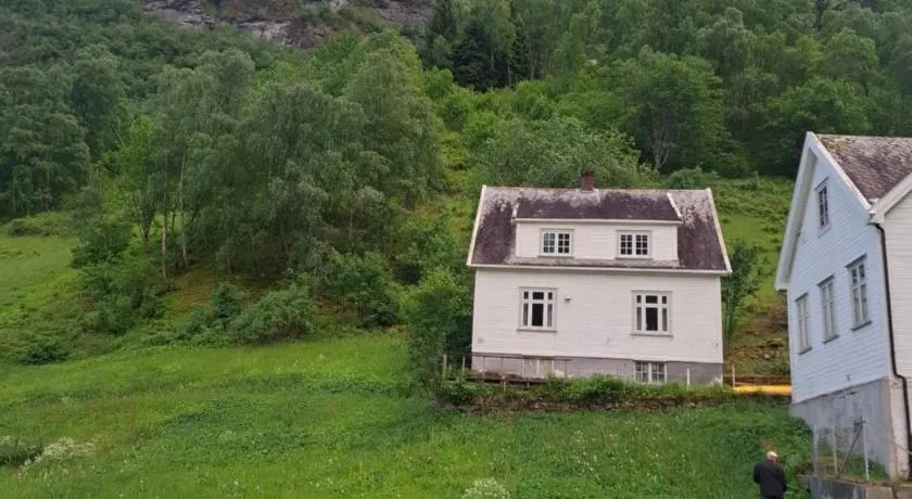 Jordamorstova - Image 1