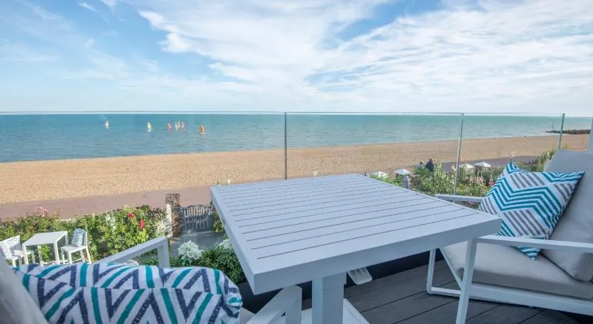 The Beach Escapes - Image 1