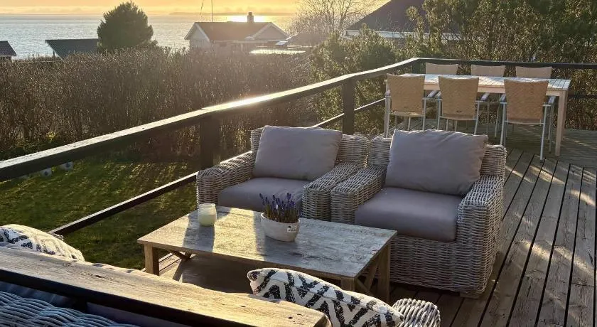 Cosy Holiday Home in Ebeltoft With Beach Nearby - Image 1