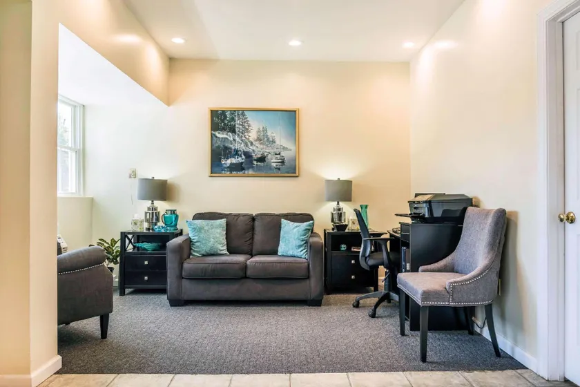 Quality Inn - Image 1