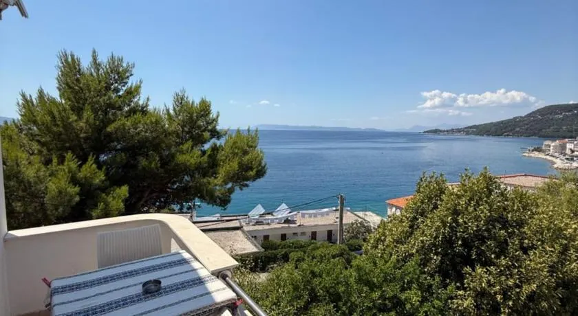 Apartments Jerković Drašnice-1bd - Image 1