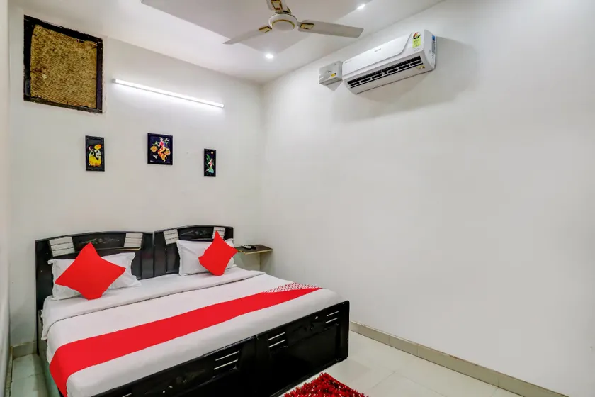 OYO 79443 Bliss Residency - Image 1