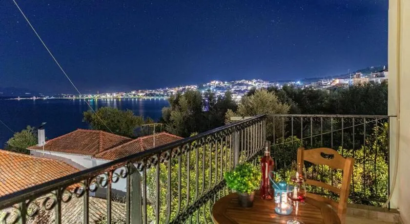 MAKAROUNIS THEA - Image 1