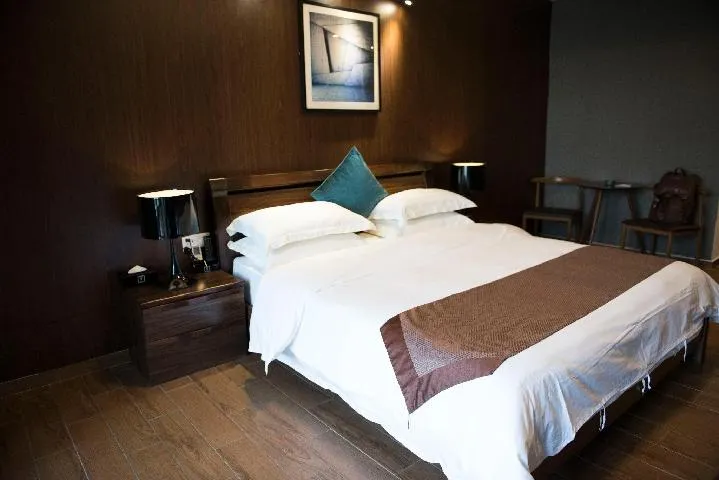 Guangzhou V Hotel - Image 1