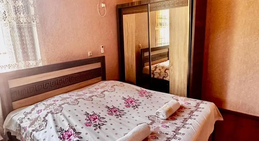 Guesthouse Kamelia - Image 1