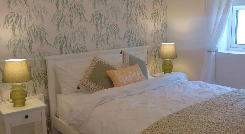 Shauna's Guest house - Image 1
