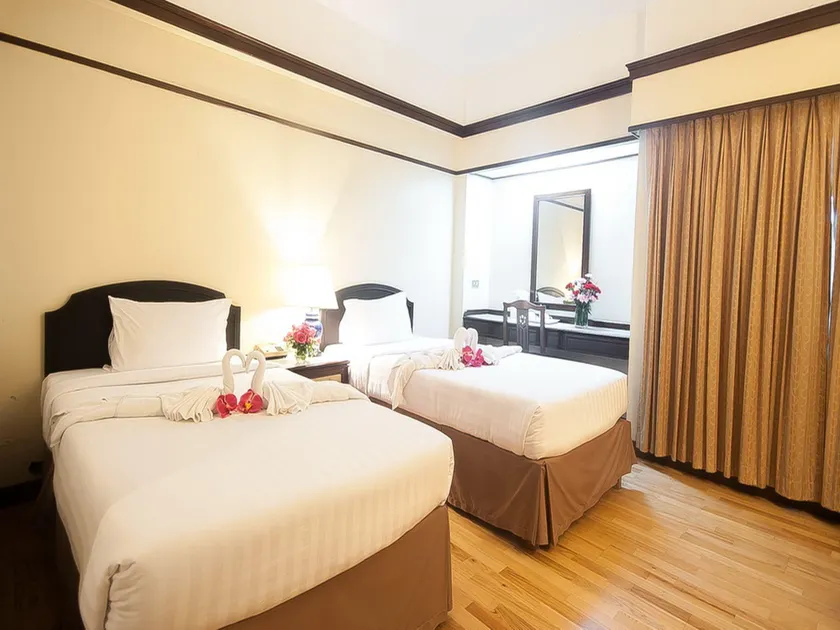 Grand Plaza Hotel - Image 1
