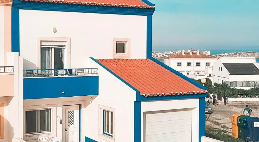 Be Baleal Surfhouse - Image 1