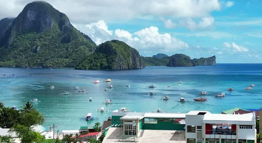 Sea Cocoon Hotel - Image 1