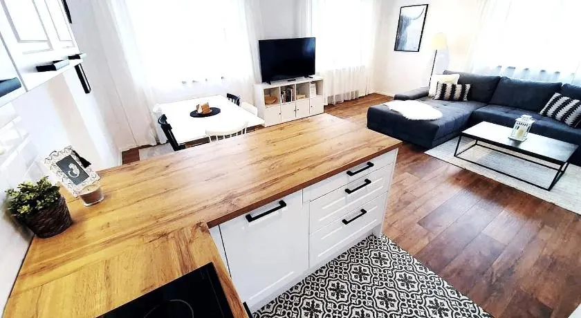 APARTMAN LINDA - VEĽKÁ LOMNICA - Image 1