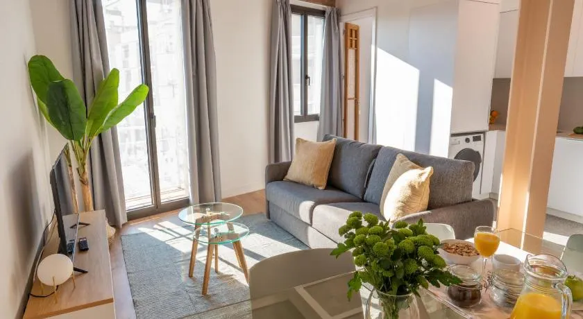 Feelathome Stadium Apartments - Image 1