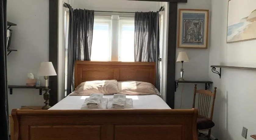 Private Rooms, Shared Bath in a Private Home Minutes From Logan Airport - Image 1