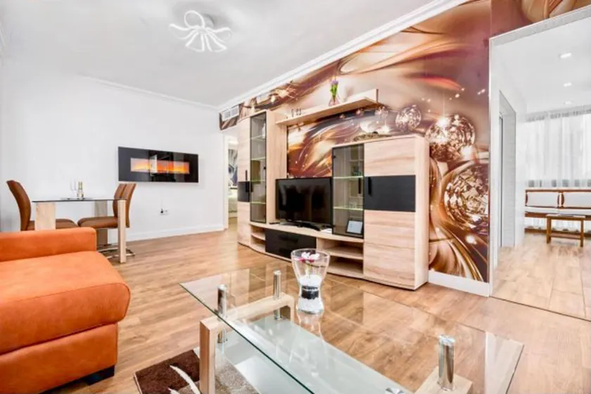Luxury Apartment by Rafleys in Málaga Capital - Image 1